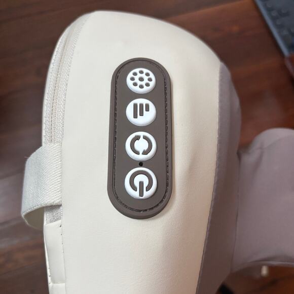 HiZoo Pillow Neck and Shoulder Massager - Picture 2 of 4